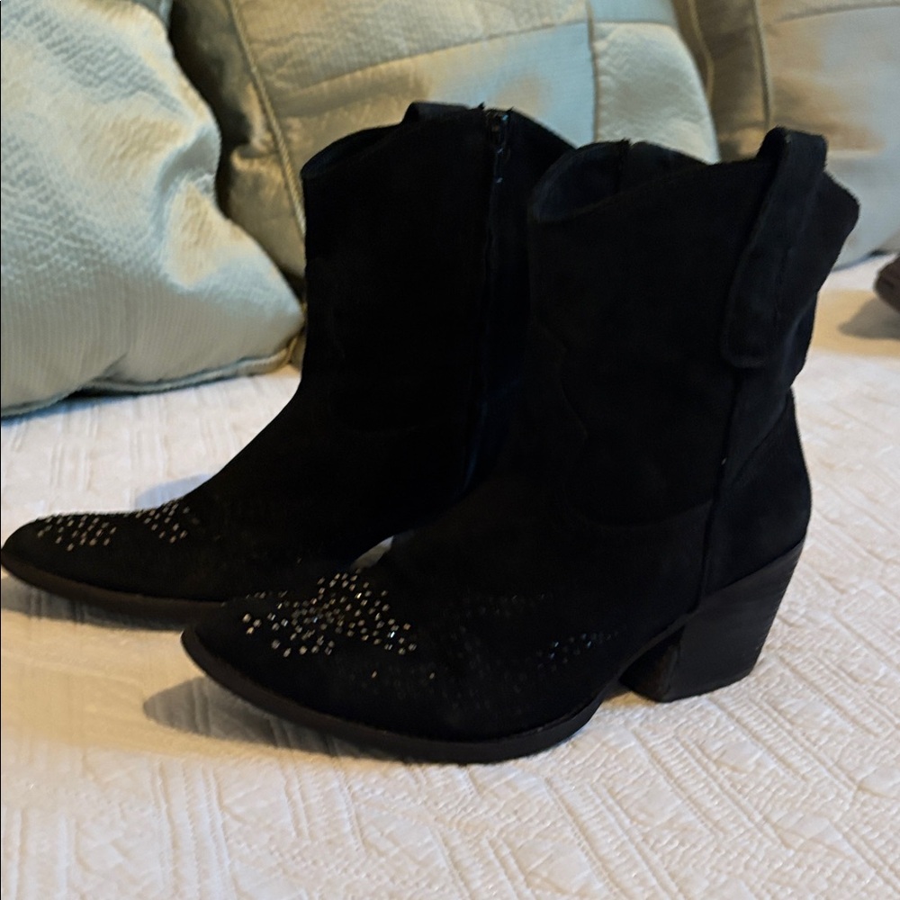 Reba Black Studded Heeled Boots